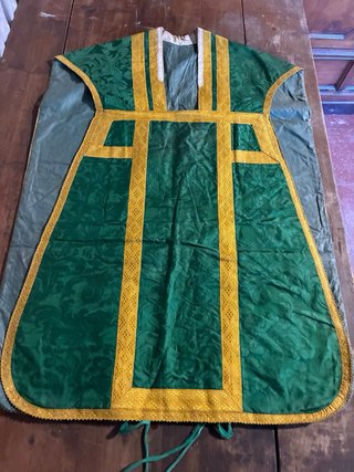 Antico paramento sacro verde e oro