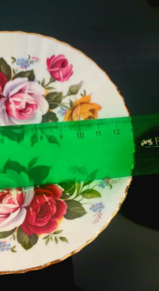 Taza y plato Royal Windsor flores