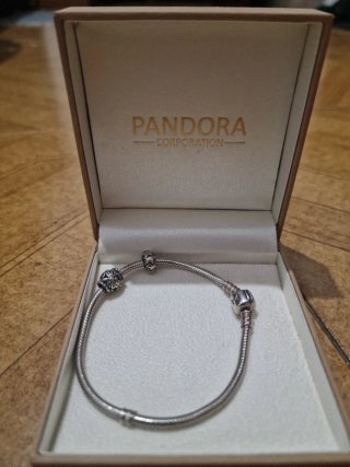 Pulseira Pandora Prata com Berloques