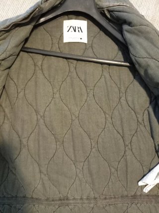 Cazadora acolchada Zara gris