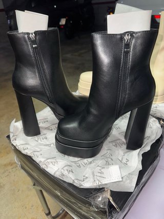 Botas Mia Shoes Negras y Beige Tacon Plataforma