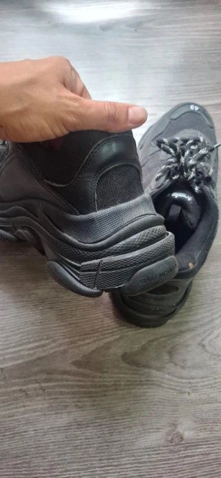 Balenciaga Tênis Preto 43 EUR . / 39 UK