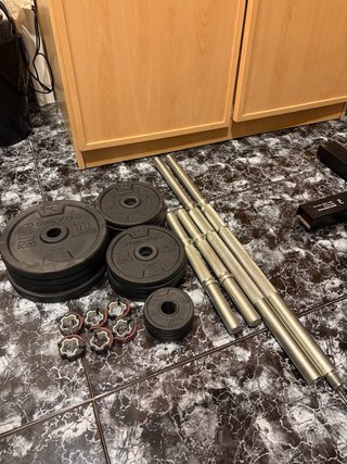 Banco de pesas para gimnasio+pesas y barras