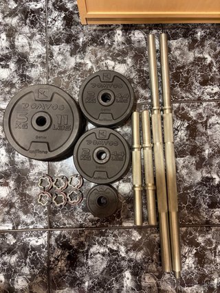 Banco de pesas para gimnasio+pesas y barras
