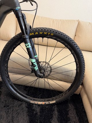 Orbea Alma Carbon 29 | Fox 32 SRAM GX