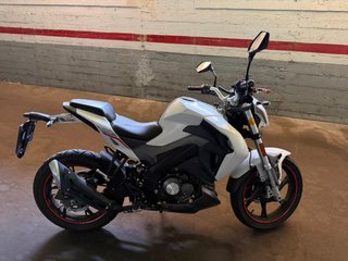 Vendo moto Keeway _RF 125