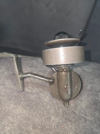 Carrete de pesca antiguo
