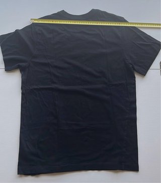 camiseta negra de nike