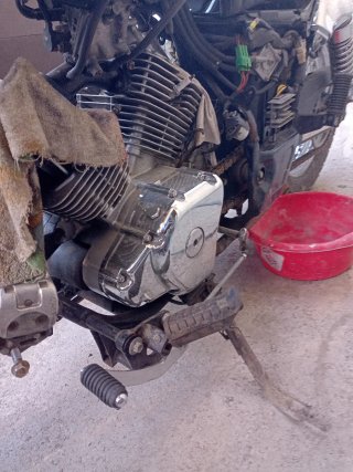 Yamaha Intruder CL 250 Motor