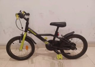 Bicicleta infantil B'Twin 16 negra y verde