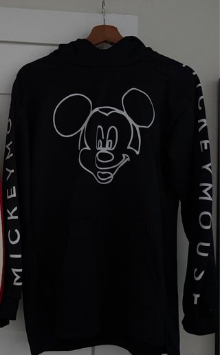 Sudadera Larga Mickey Mouse Negra con capucha.