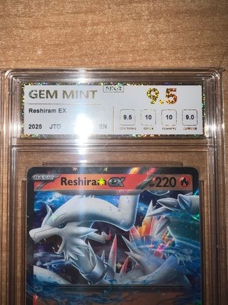 Reshiram EX en inglés, calificación 9.5 Gem Mint