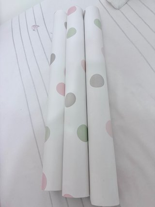 Papel pintado infantil lunares
