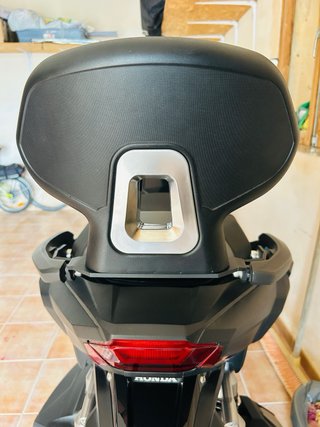 Honda ADV 350 Adventure Negra!