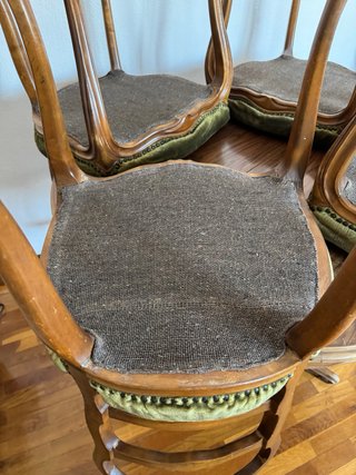 Conjunto comedor clásico: Mesa redonda + 4 sillas