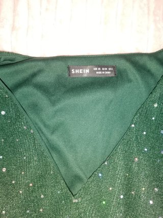 Vestido corto verde Shein con lentejuelas