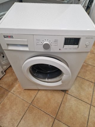 Lavadora carga frontal marca Rommer 6kg 1000.