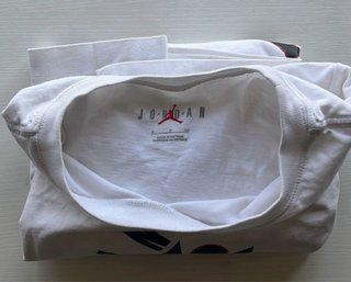 camiseta blanca de jordan