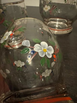 Set vintage di caraffe e bicchieri in cristallo dipinti a mano
