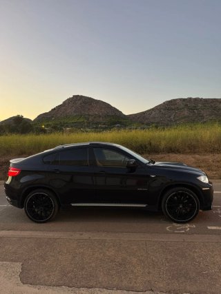 BMW X6 2011