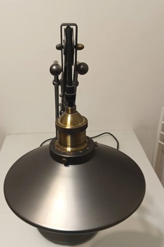 Lampada da tavolo design industriale carrucola