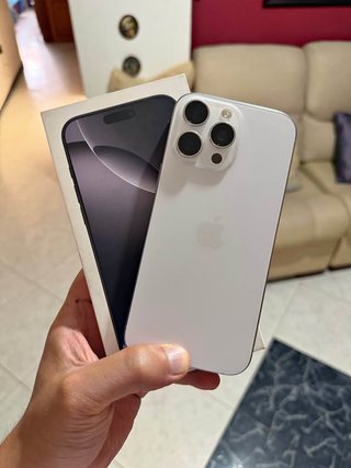 iPhone 16 Pro Max Plata