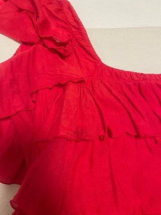 Blusa Zara volantes hombros descubiertos