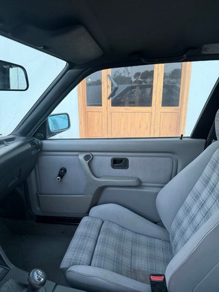 BMW e30 318is