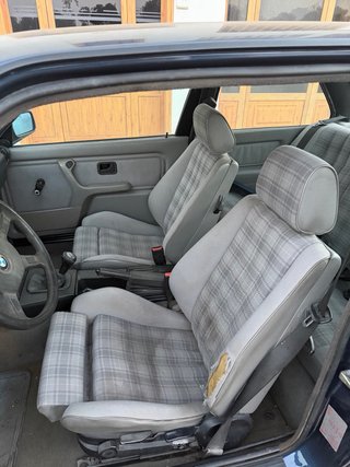 BMW e30 318is