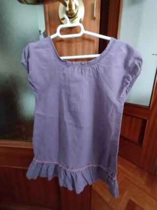 Vestido lila con volantes grain de blé