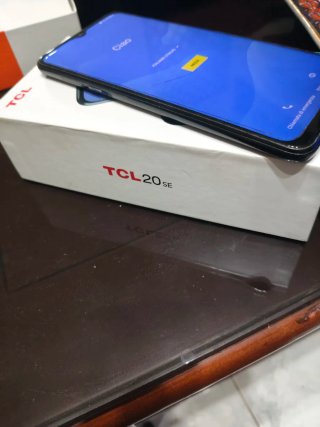 Cellulare TCL Nero