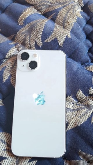 iPhone 13 Plata - Como Nuevo