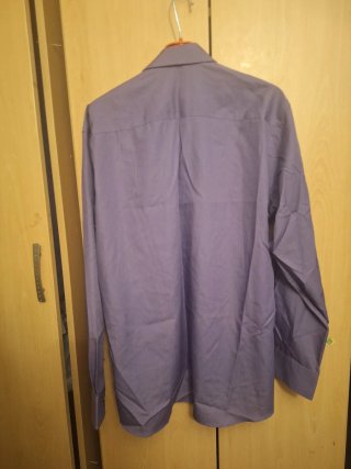 Camisa de vestir morada