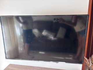 TV 36 + Soporte Pared