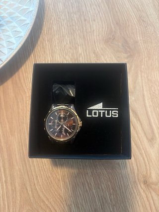 Reloj Lotus Marrón y Dorado
