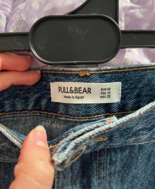 Pantalón corto vaquero desgastado