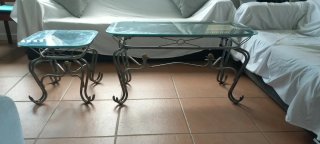 Tavoli ausiliari in vetro e metallo
