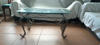 Tavoli ausiliari in vetro e metallo