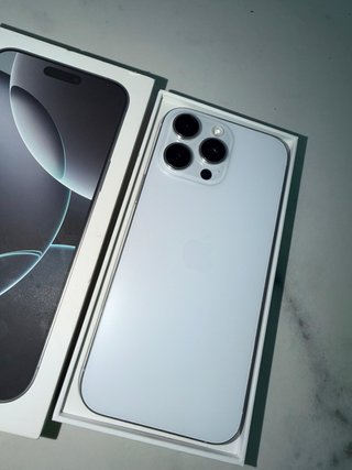 iPhone 16 Pro Max 1TB Blanco