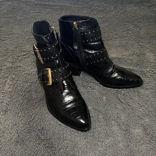Botines Negros Efecto Cocodrilo | (Stradivarius)