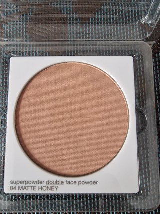 Clinique Superpowder
