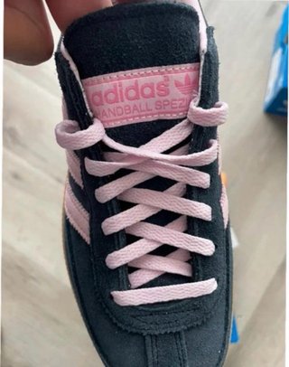 Zapatillas Adidas Spezial Negro y Rosa