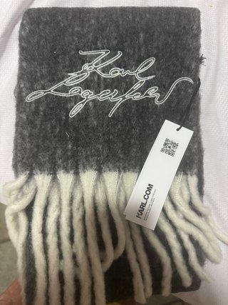 Bufanda Karl Lagerfeld gris con flecos