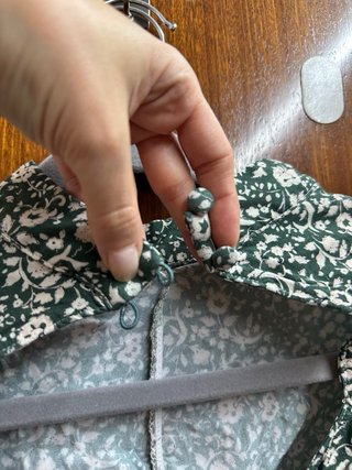 Blusa Zara floral verde talla S