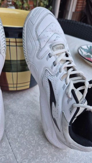 Zapatillas deportivas Joma blancas
