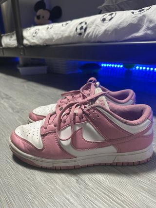 Zapatillas Nike Dunk Low Rosa y Blanca