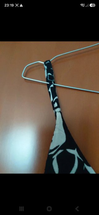 Abito corto estivo con bretelle