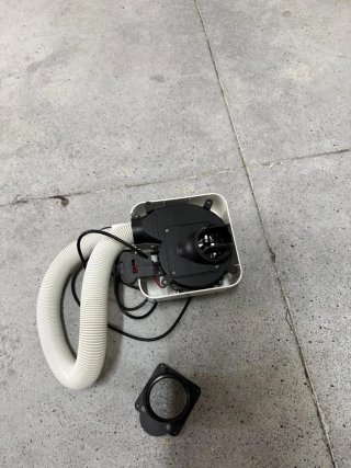 Secador de pelo 12V ixoo para autocaravana