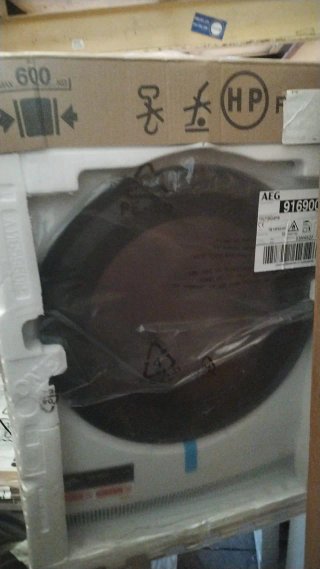 Secadora AEG 9kg Bomba de Calor - Nueva