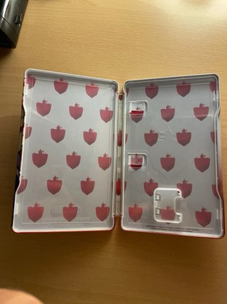 Caja Metálica Pokémon Escudo